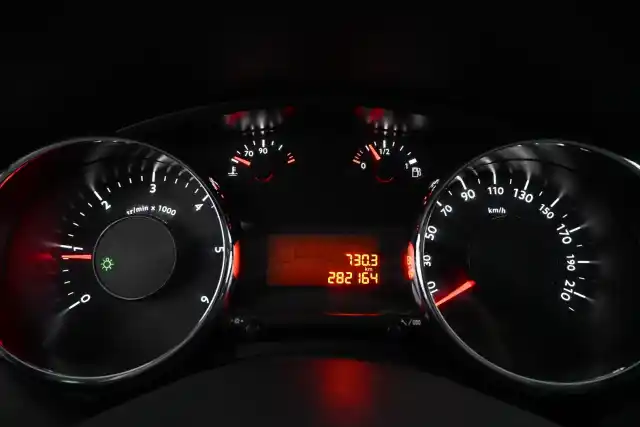 Musta Tila-auto, Peugeot 5008 – BOH-826