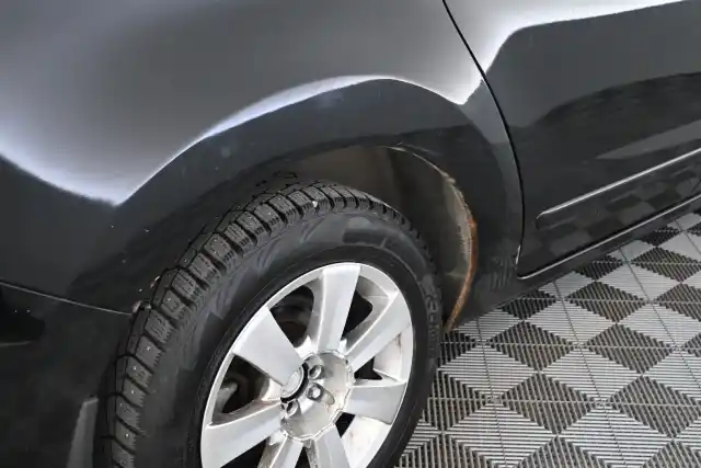 Musta Tila-auto, Peugeot 5008 – BOH-826