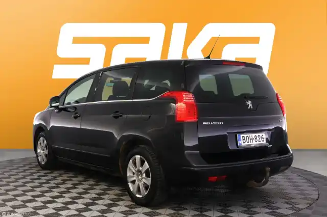 Musta Tila-auto, Peugeot 5008 – BOH-826