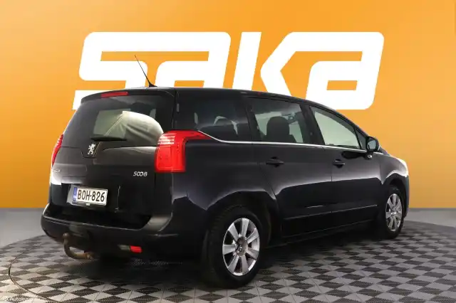 Musta Tila-auto, Peugeot 5008 – BOH-826