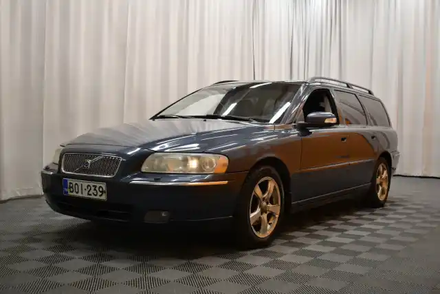 Sininen Farmari, Volvo V70 – BOI-239