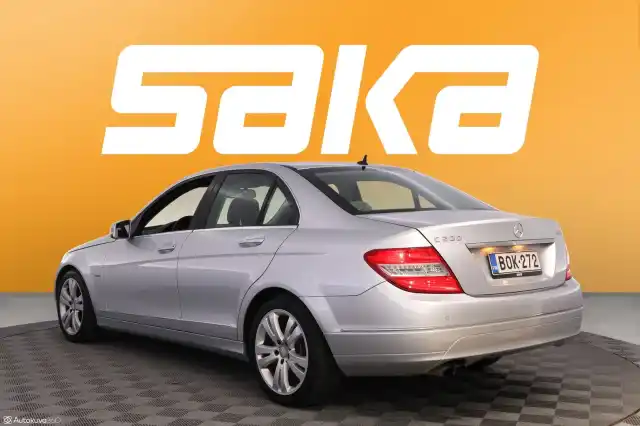 Harmaa Sedan, Mercedes-Benz C – BOK-272