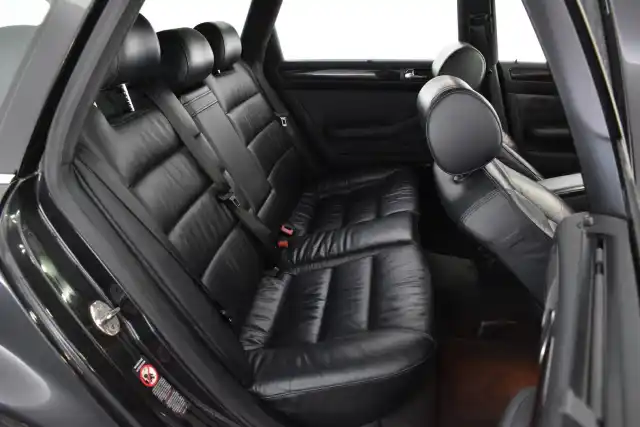 Musta Farmari, Audi S6 – BOL-828