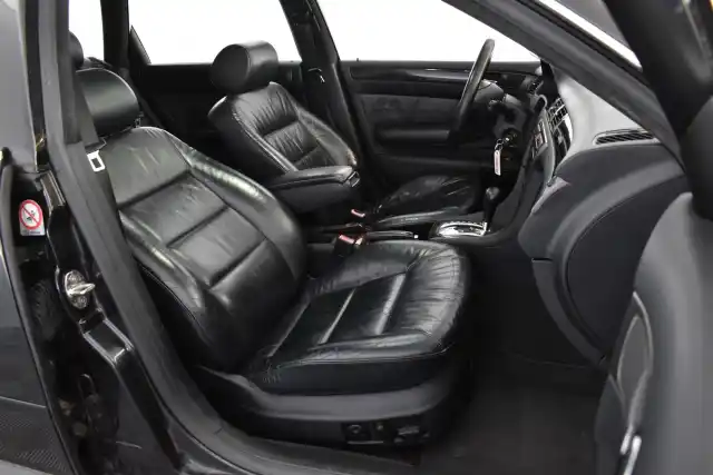 Musta Farmari, Audi S6 – BOL-828