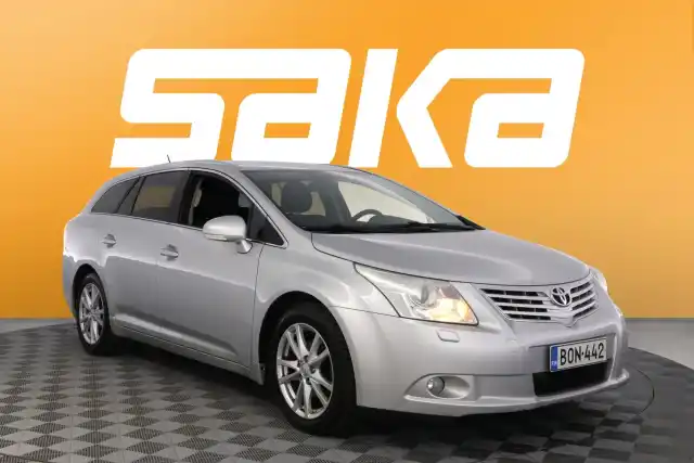 Hopea Farmari, Toyota Avensis – BON-442