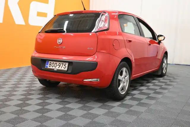 Punainen Viistoperä, Fiat Punto Evo – BOO-975