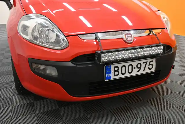 Punainen Viistoperä, Fiat Punto Evo – BOO-975