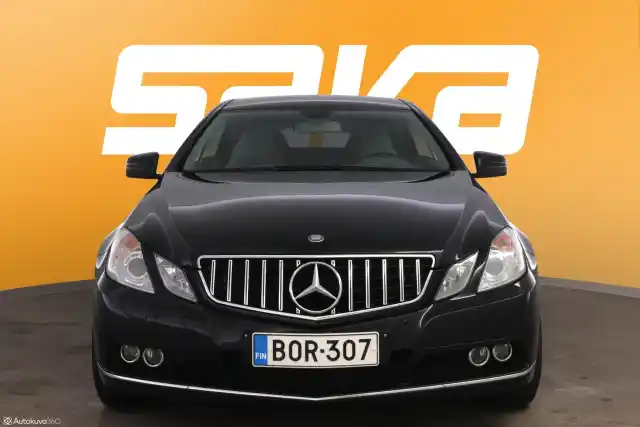 Musta Coupe, Mercedes-Benz E – BOR-307