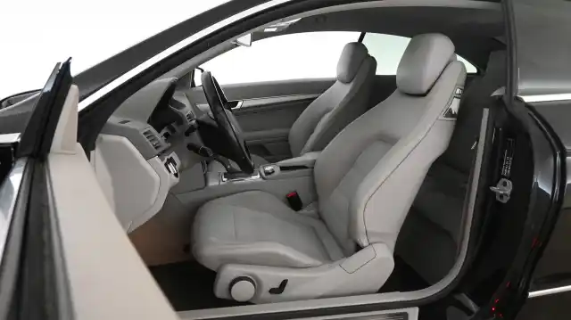 Musta Coupe, Mercedes-Benz E – BOR-307