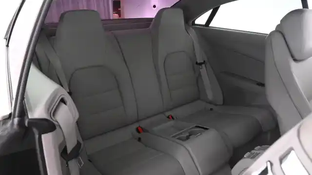 Musta Coupe, Mercedes-Benz E – BOR-307