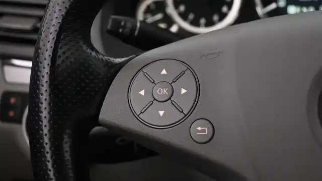 Musta Coupe, Mercedes-Benz E – BOR-307