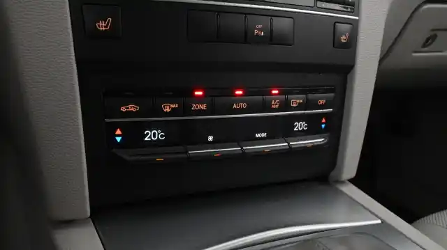 Musta Coupe, Mercedes-Benz E – BOR-307