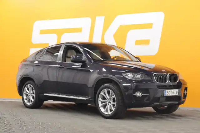 Sininen Maastoauto, BMW X6 – BOT-519