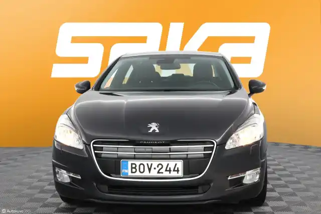 Harmaa Sedan, Peugeot 508 – BOV-244