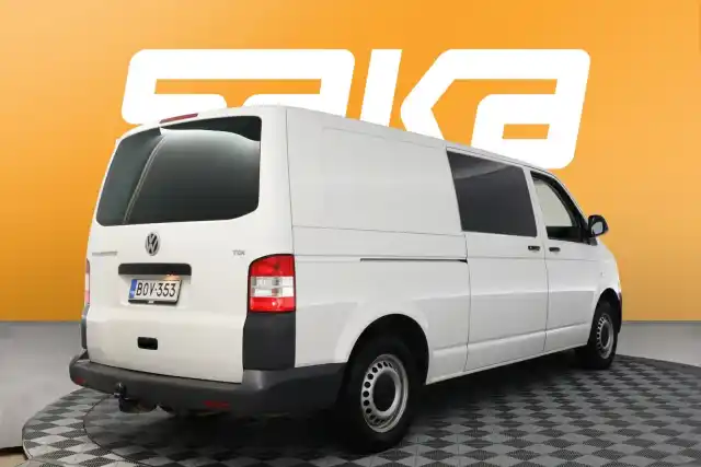 Valkoinen Pakettiauto, Volkswagen Transporter – BOV-353