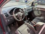 Punainen Tila-auto, Volkswagen Touran – BOV-870, kuva 4