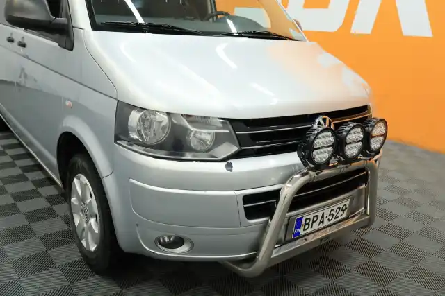 Harmaa Pakettiauto, Volkswagen Transporter – BPA-529