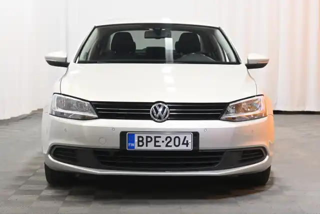 Hopea Sedan, Volkswagen Jetta – BPE-204