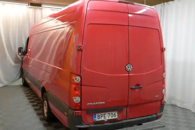 Punainen Pakettiauto, Volkswagen Crafter – BPE-706