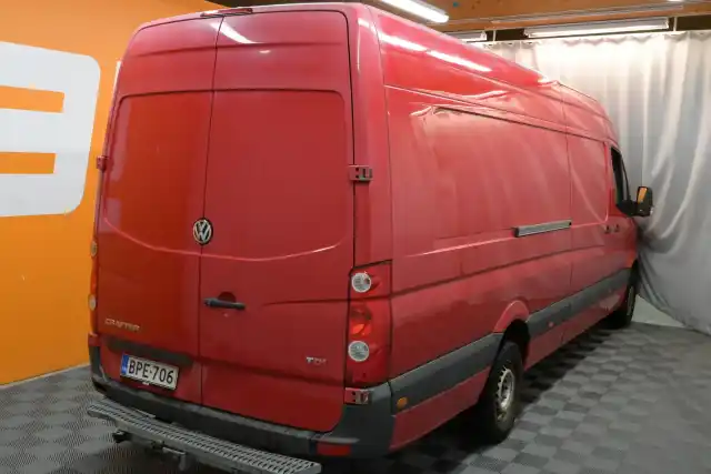 Punainen Pakettiauto, Volkswagen Crafter – BPE-706