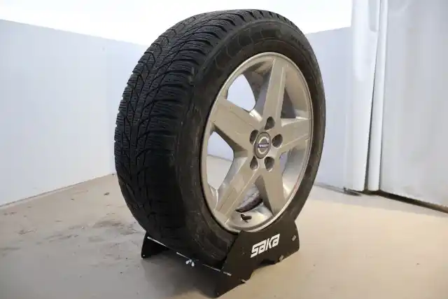 Vihreä Farmari, Volvo V50 – BPF-970