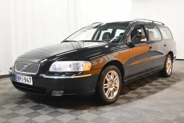 Musta Farmari, Volvo V70 – BPI-947