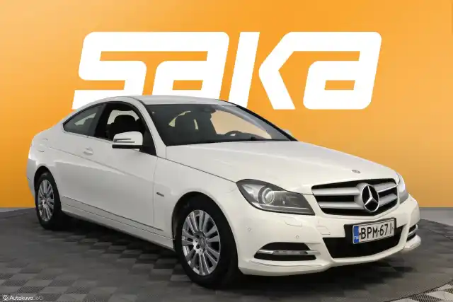 Valkoinen Coupe, Mercedes-Benz C – BPM-671