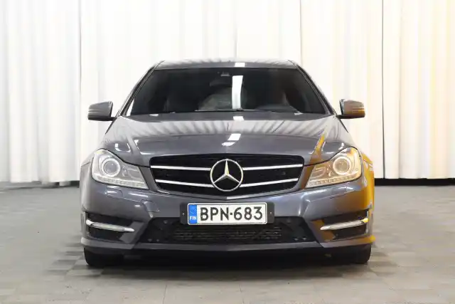 Musta Coupe, Mercedes-Benz C – BPN-683