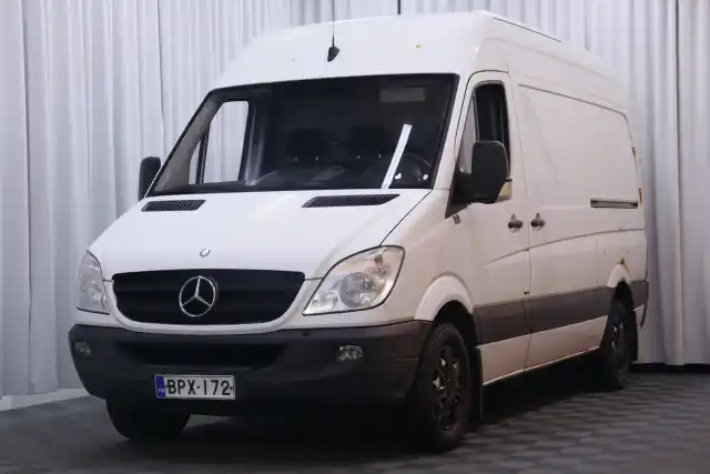 Valkoinen Pakettiauto, Mercedes-Benz Sprinter – BPX-172