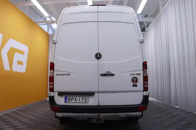 Valkoinen Pakettiauto, Mercedes-Benz Sprinter – BPX-172