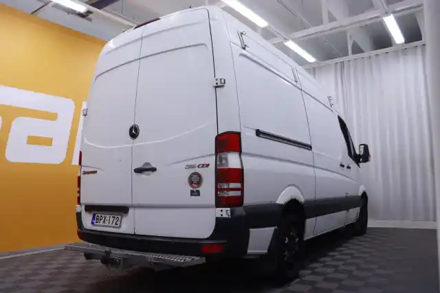 Valkoinen Pakettiauto, Mercedes-Benz Sprinter – BPX-172