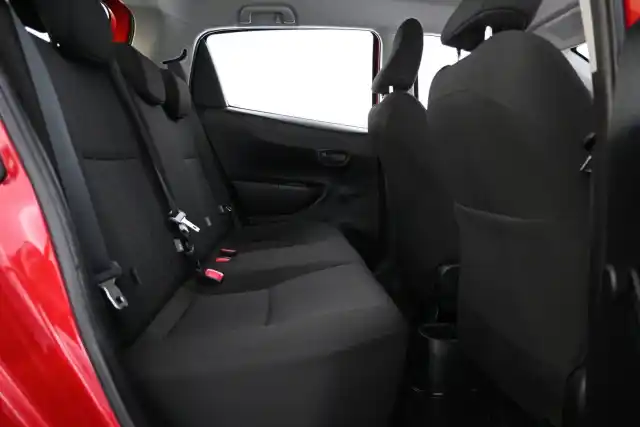 Punainen Viistoperä, Toyota Yaris – BPX-711