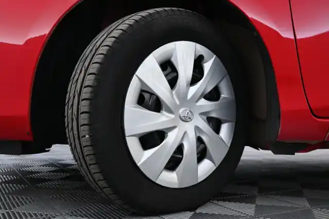 Punainen Viistoperä, Toyota Yaris – BPX-711