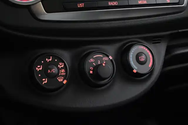 Punainen Viistoperä, Toyota Yaris – BPX-711