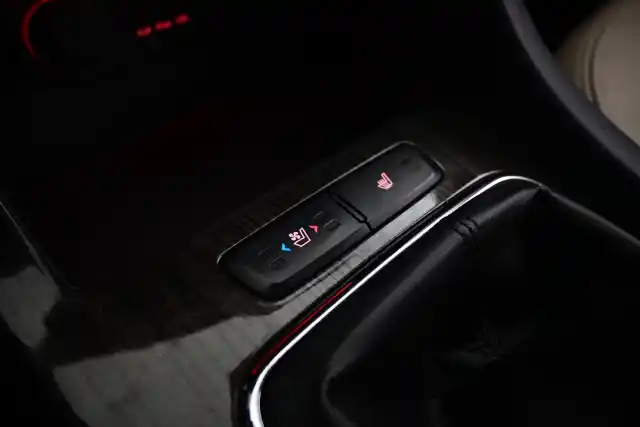 Valkoinen Sedan, Kia Optima – BPZ-453