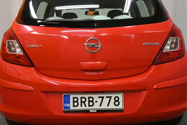 Punainen Viistoperä, Opel Corsa – BRB-778