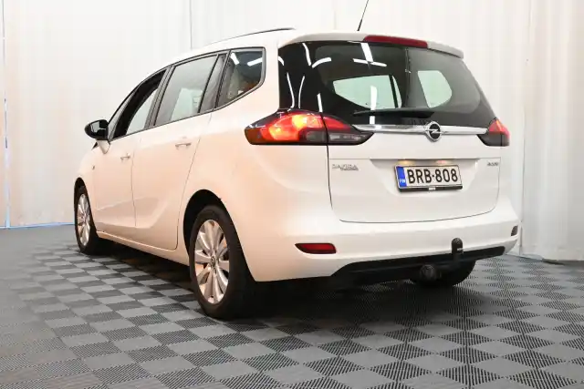 Valkoinen Tila-auto, Opel Zafira Tourer – BRB-808