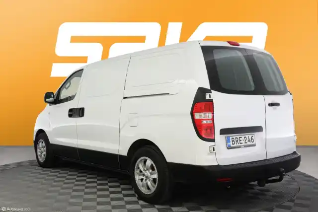 Valkoinen Pakettiauto, Hyundai H1 VAN – BRE-246