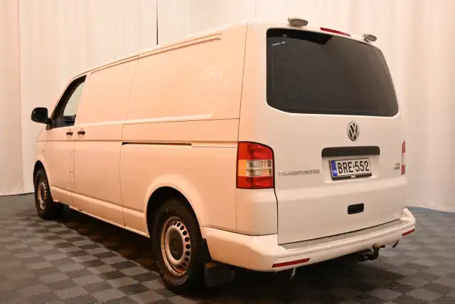 Valkoinen Pakettiauto, Volkswagen Transporter – BRE-552