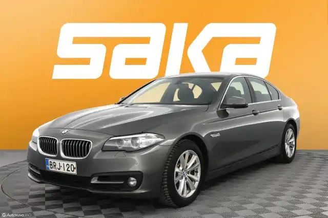 Harmaa Sedan, BMW 525 – BRJ-120