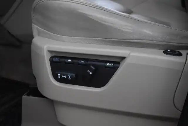 Musta Maastoauto, Land Rover Range Rover Sport – BRL-996