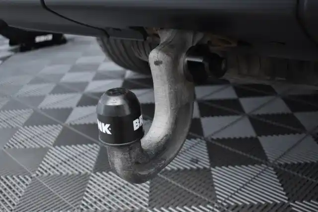 Musta Maastoauto, Land Rover Range Rover Sport – BRL-996