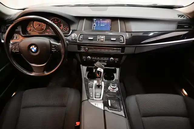 Musta Farmari, BMW 520 – BRN-503