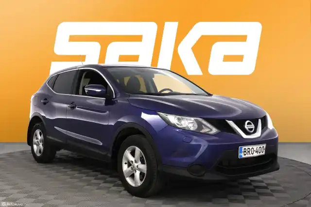 Sininen Maastoauto, Nissan Qashqai – BRO-400