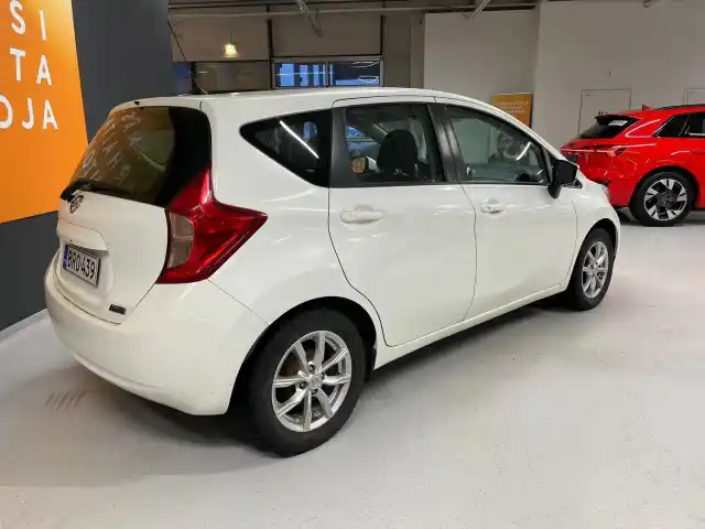 Valkoinen Viistoperä, Nissan Note – BRO-439