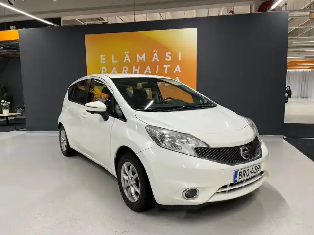 Valkoinen Viistoperä, Nissan Note – BRO-439