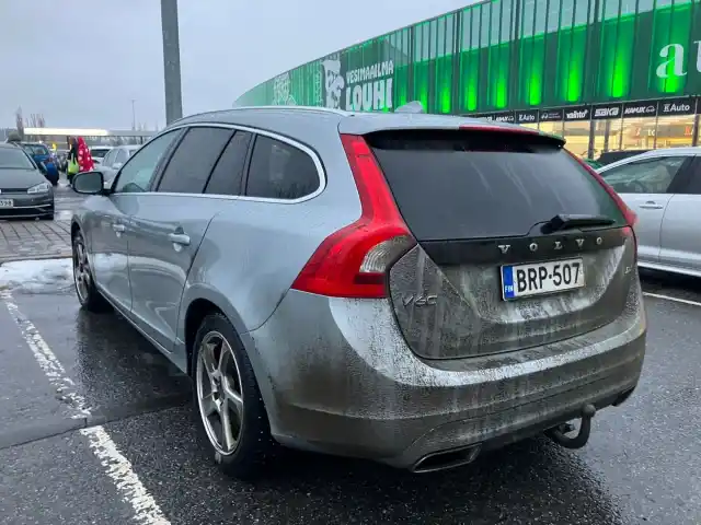 Harmaa Farmari, Volvo V60 – BRP-507