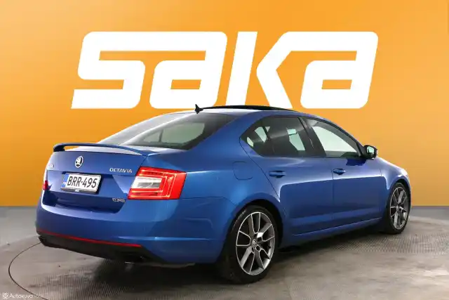 Sininen Sedan, Skoda Octavia – BRR-495