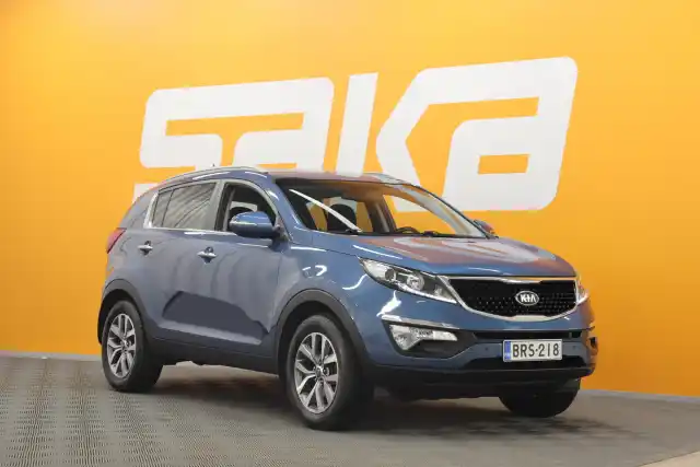 Sininen Maastoauto, Kia Sportage – BRS-218