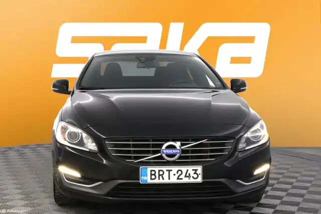 Musta Sedan, Volvo S60 – BRT-243